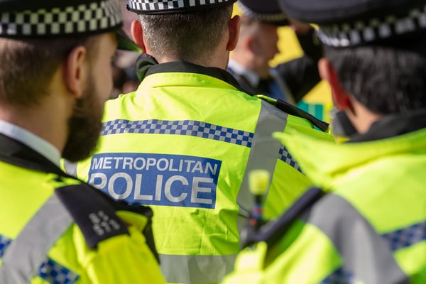 medium_UK_Police_shutterstock_1207902019